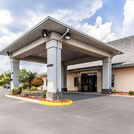 Econo Lodge Inn & Suites Middletown Bagian luar foto