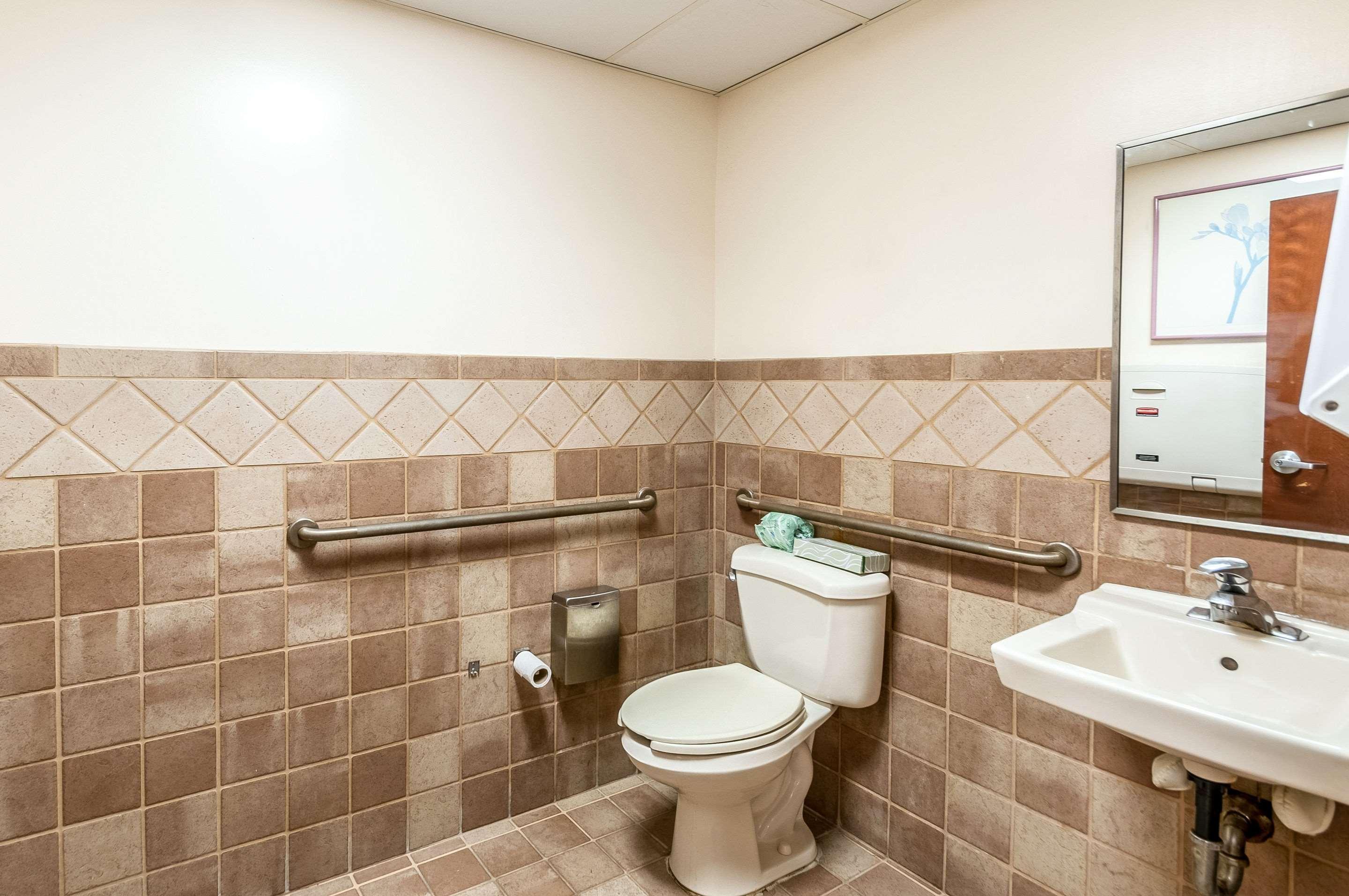 Econo Lodge Inn & Suites Middletown Bagian luar foto